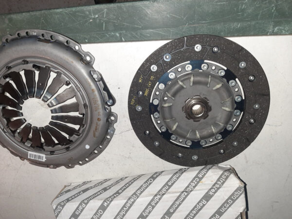 KIT FRIZIONE FIAT GRANDE PUNTO/PUNTO EVO (1.3MJT) 71793353
